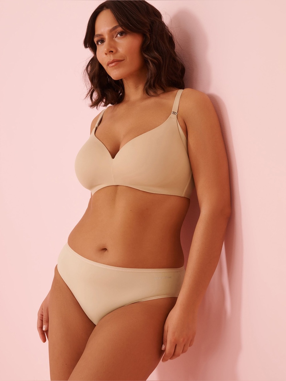 SleekBack Nude Seamless Wireless Bra | Full Coverage Comfort T-Shirt Bra